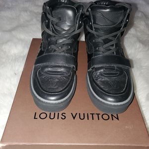 Louis Vuitton Men Sneakers